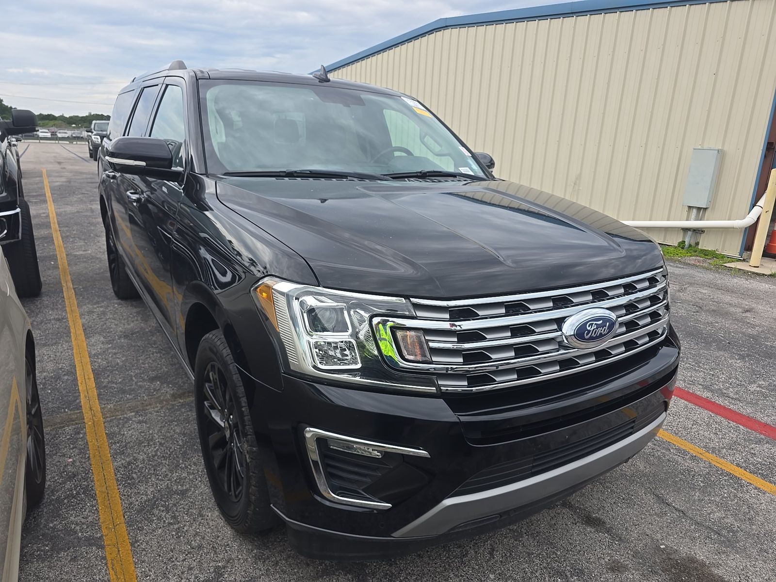FORD EXPEDITION MAX - 4