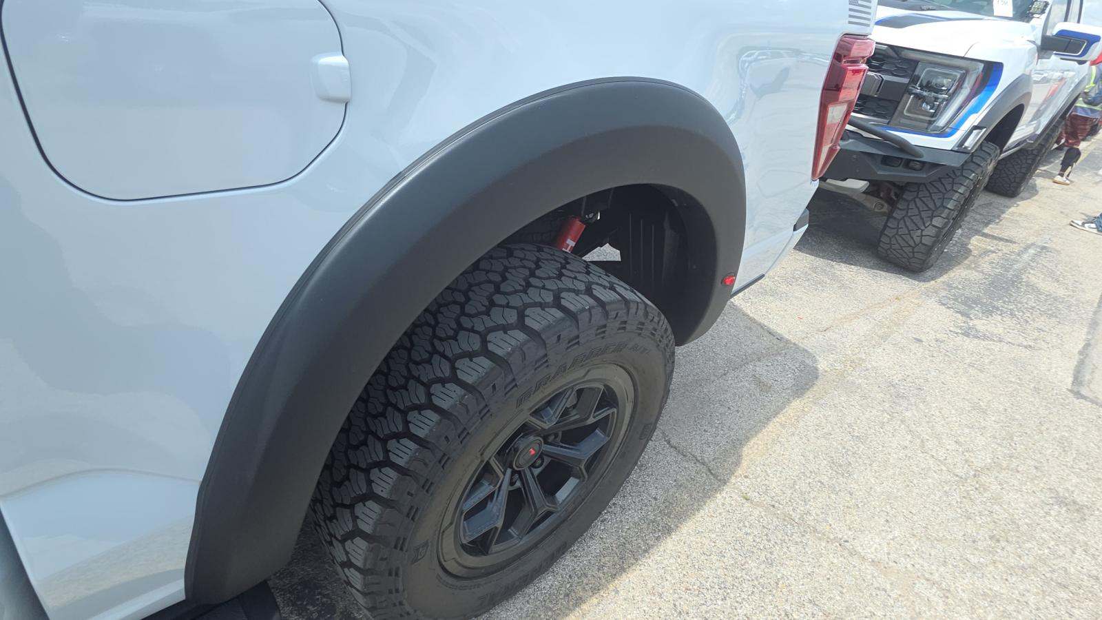 2025 Ford F-150 Lariat AWD