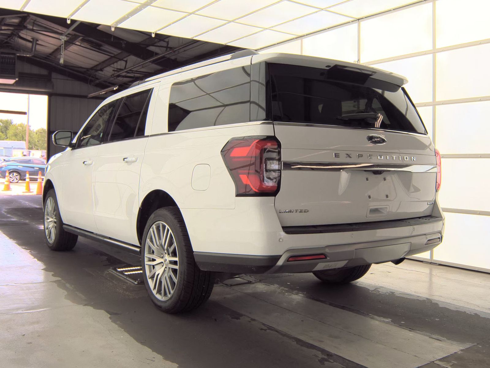 FORD EXPEDITION MAX - 9