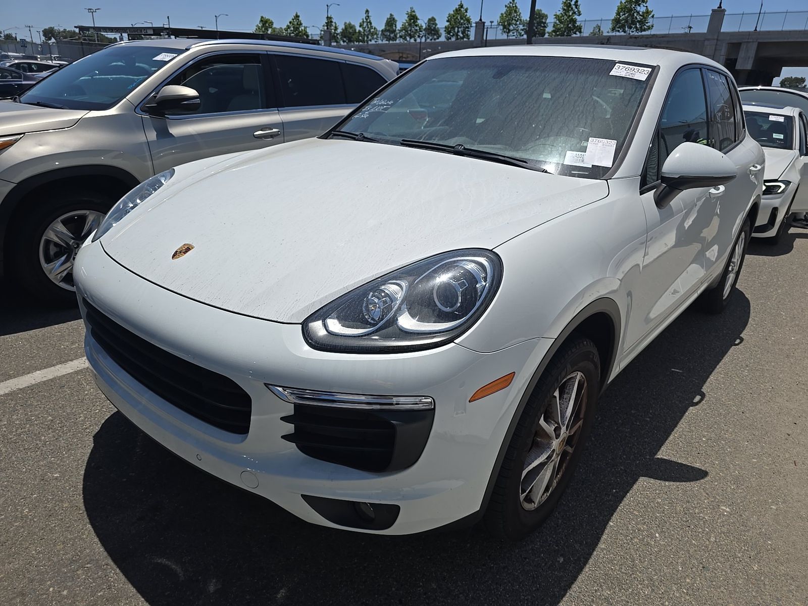 PORSCHE CAYENNE - 1