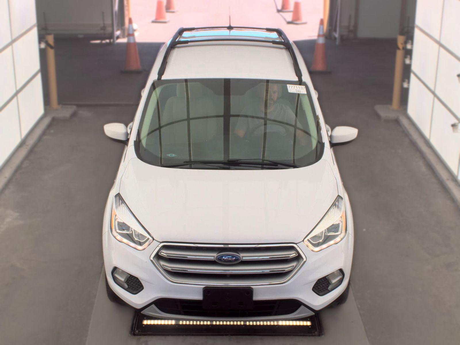 FORD ESCAPE - 3