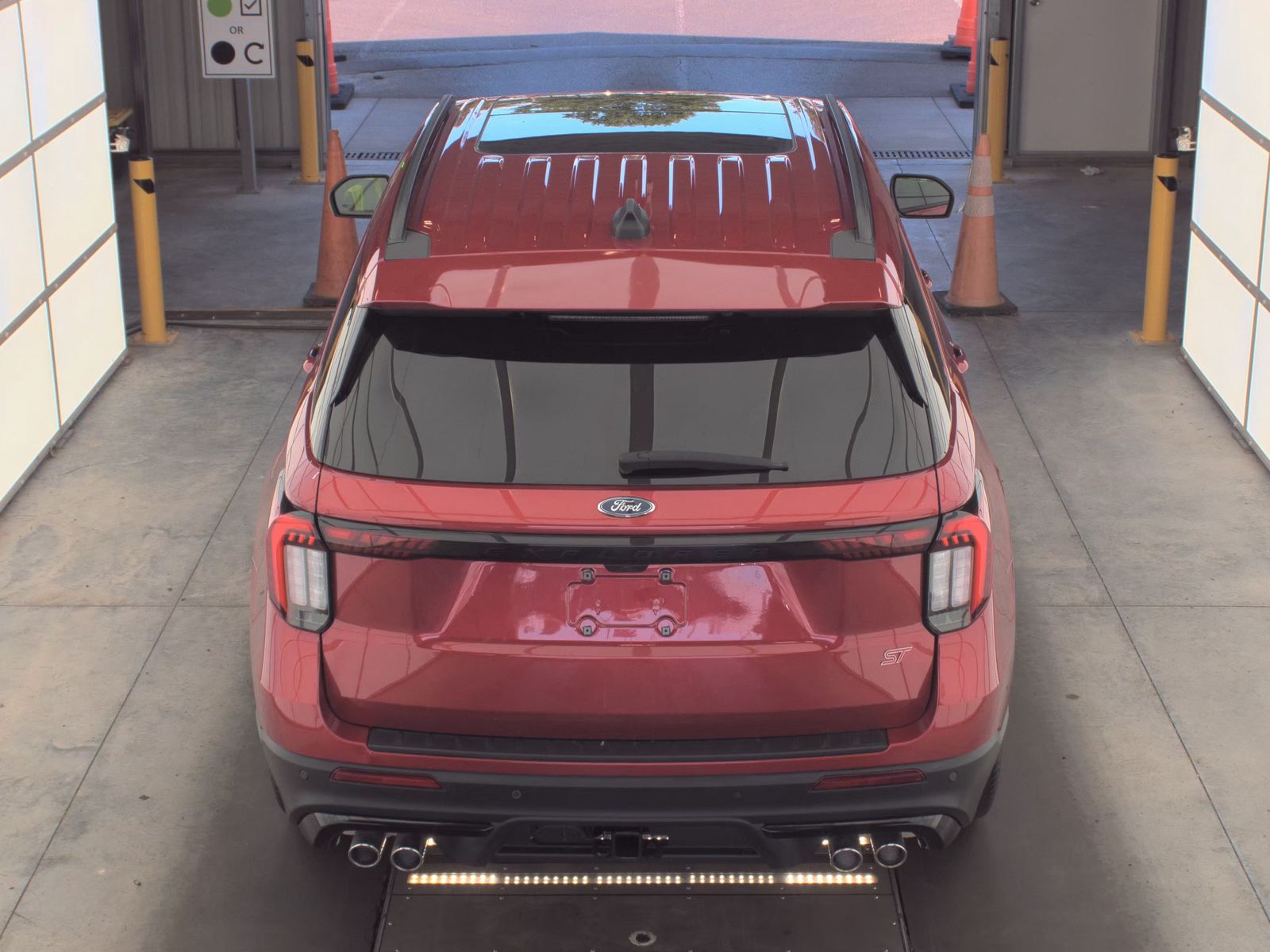 FORD EXPLORER - 7