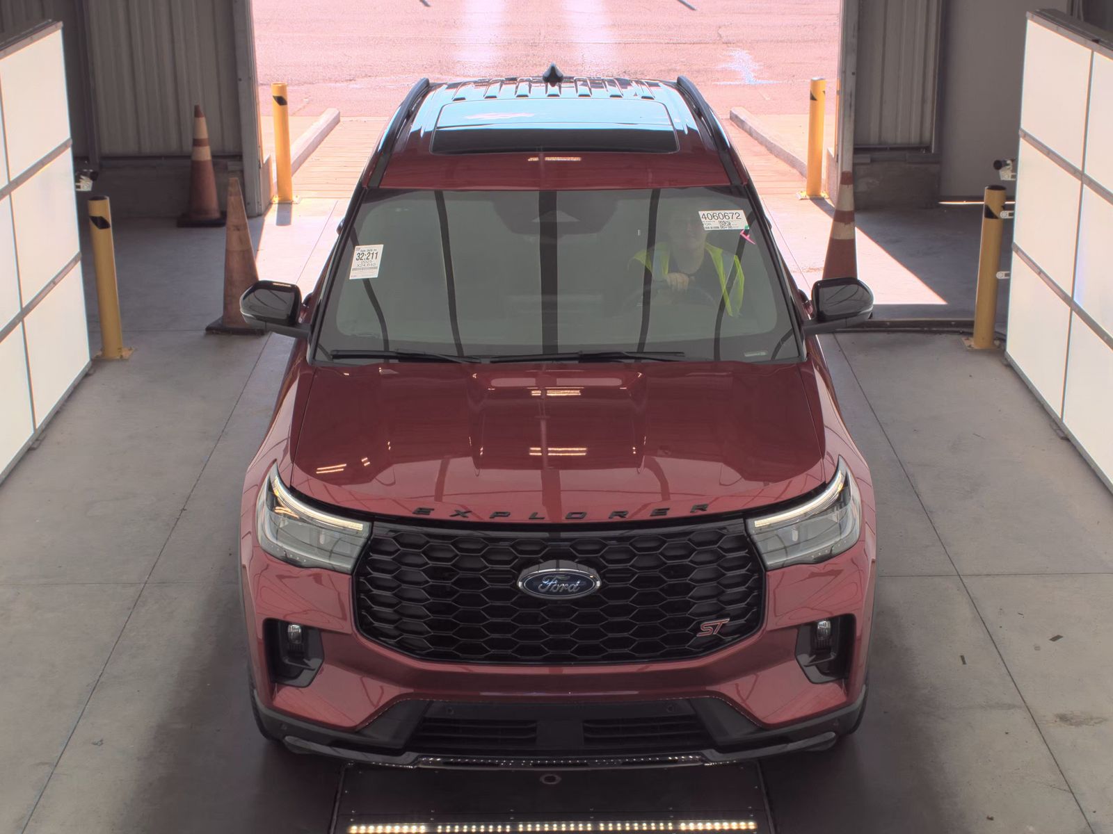 FORD EXPLORER - 3