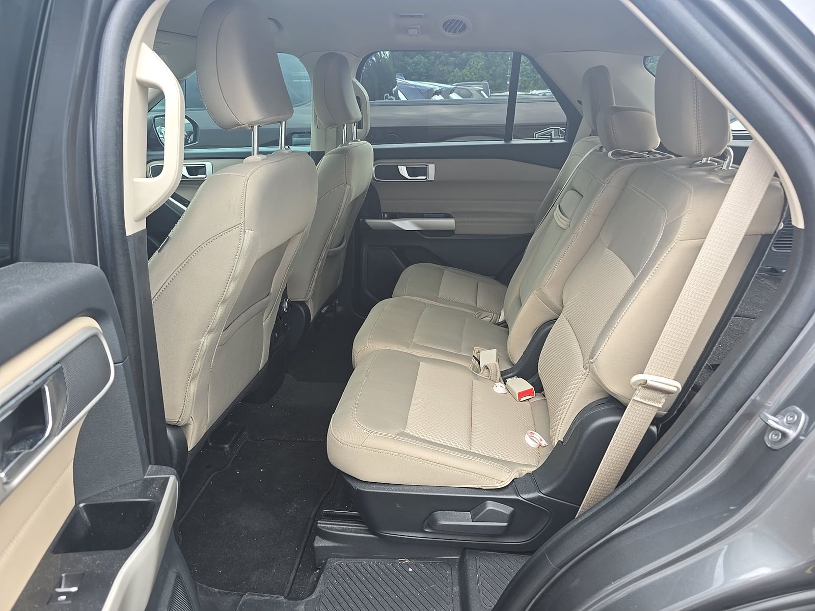 2023 Ford Explorer XLT RWD
