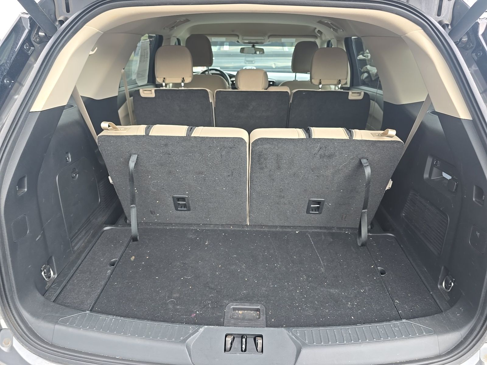 2023 Ford Explorer XLT RWD