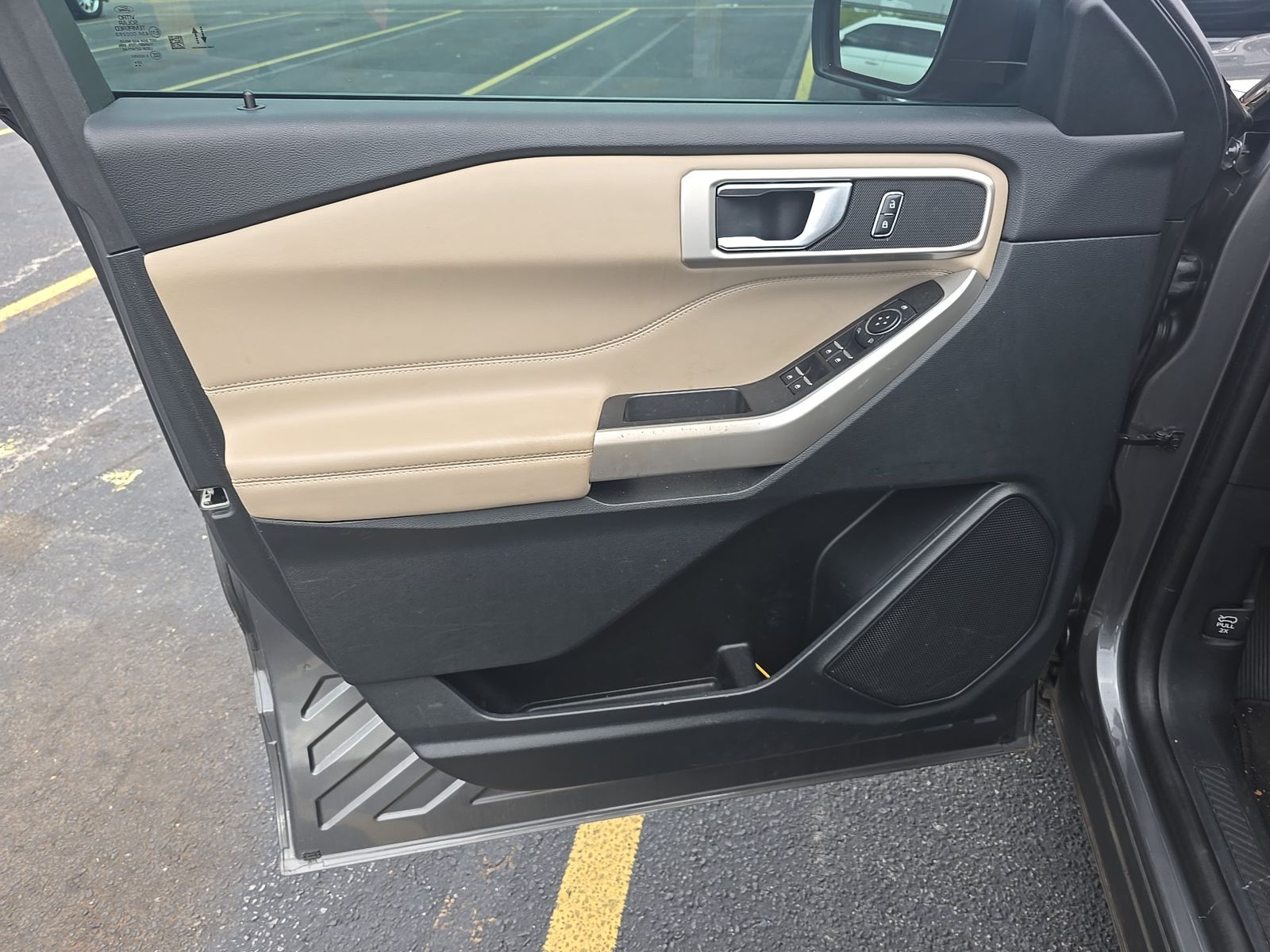 2023 Ford Explorer XLT RWD