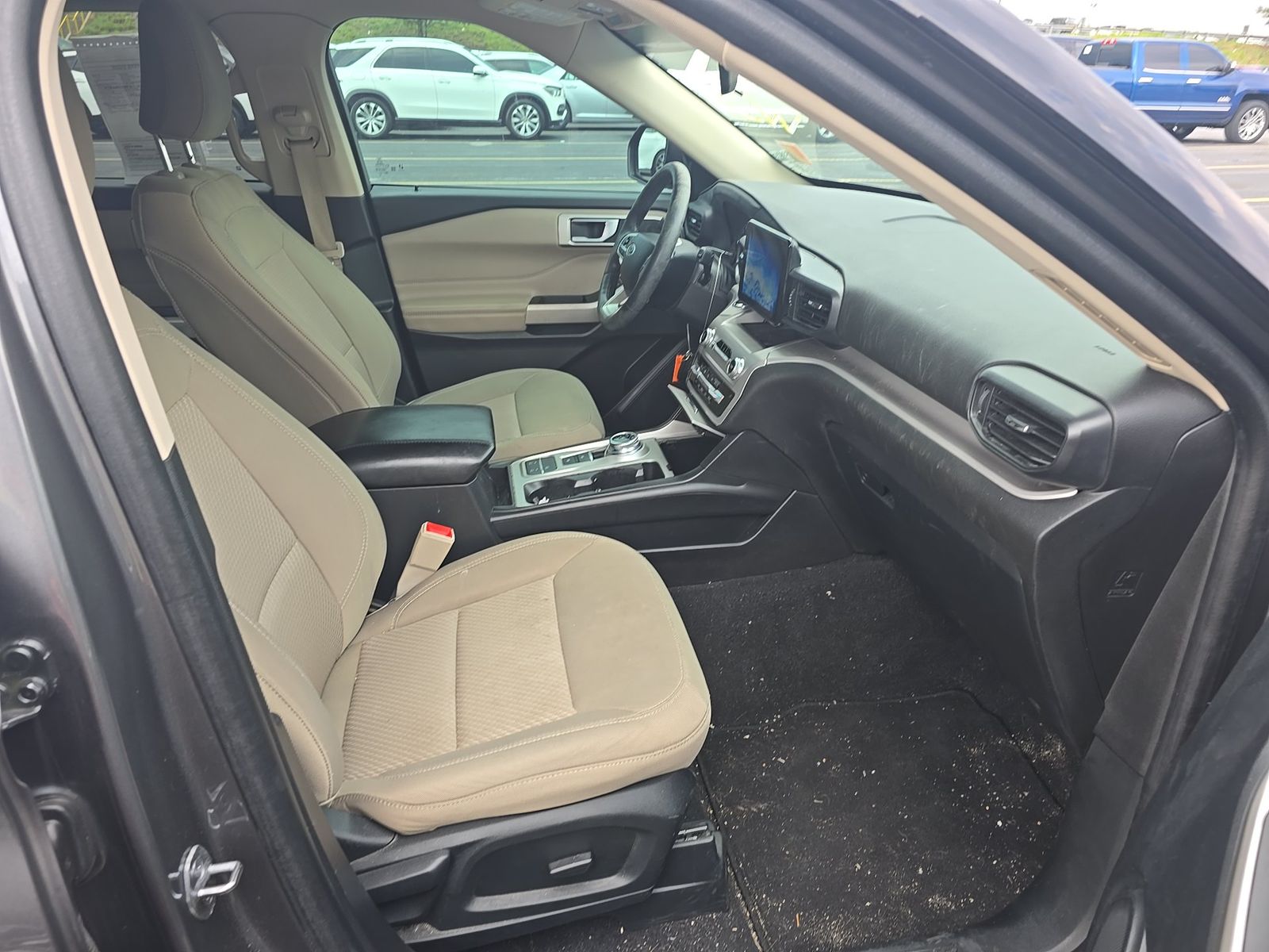 2023 Ford Explorer XLT RWD