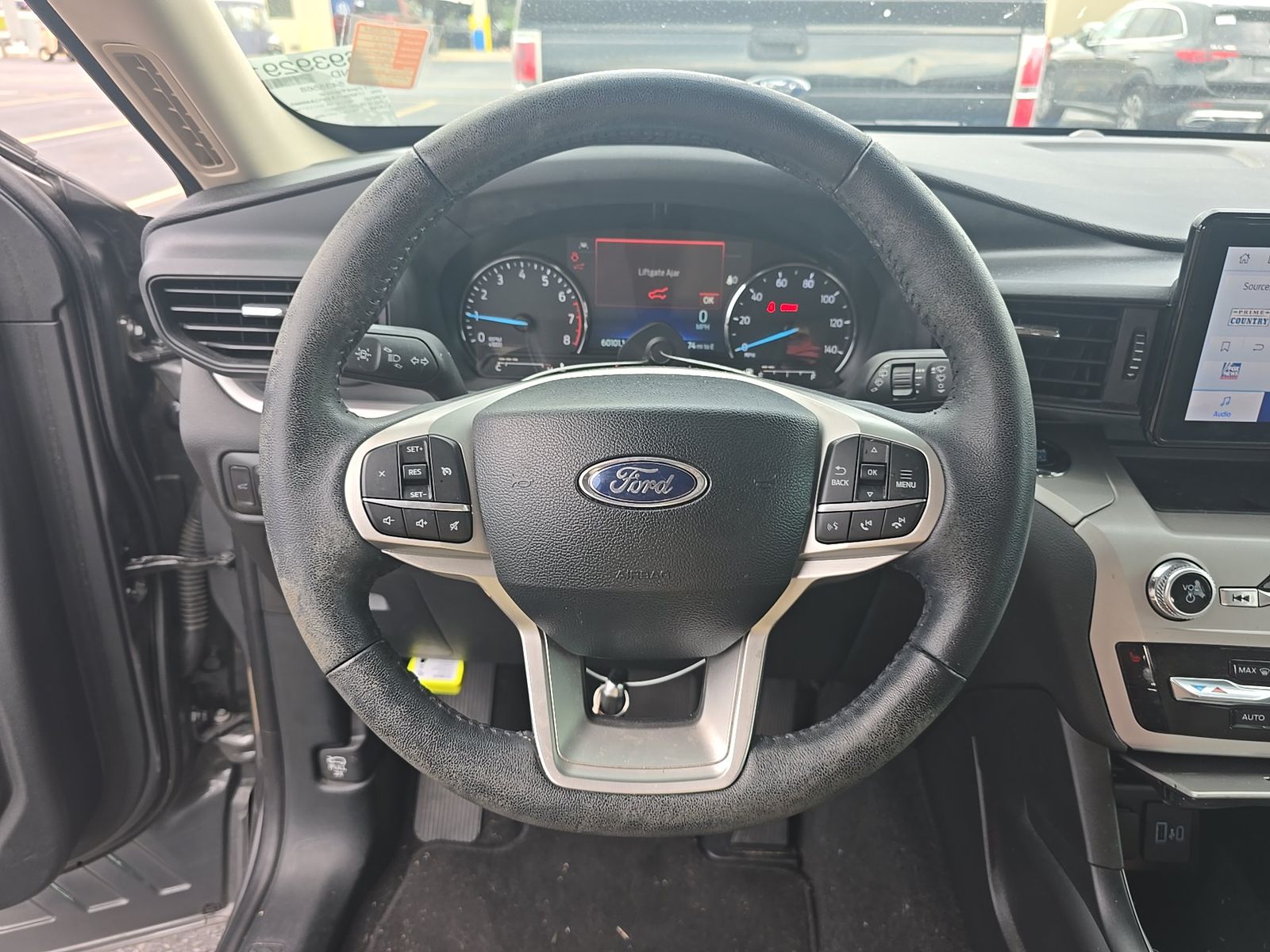 2023 Ford Explorer XLT RWD