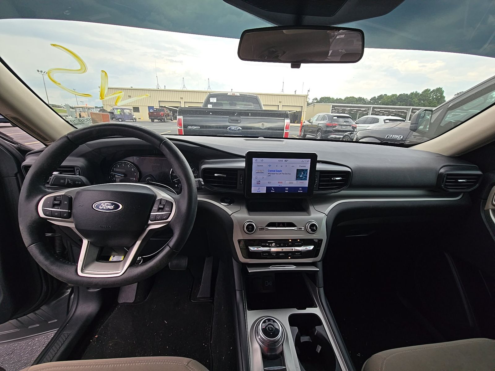2023 Ford Explorer XLT RWD