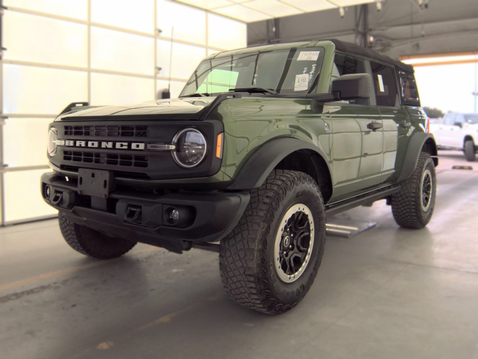 FORD BRONCO - 1