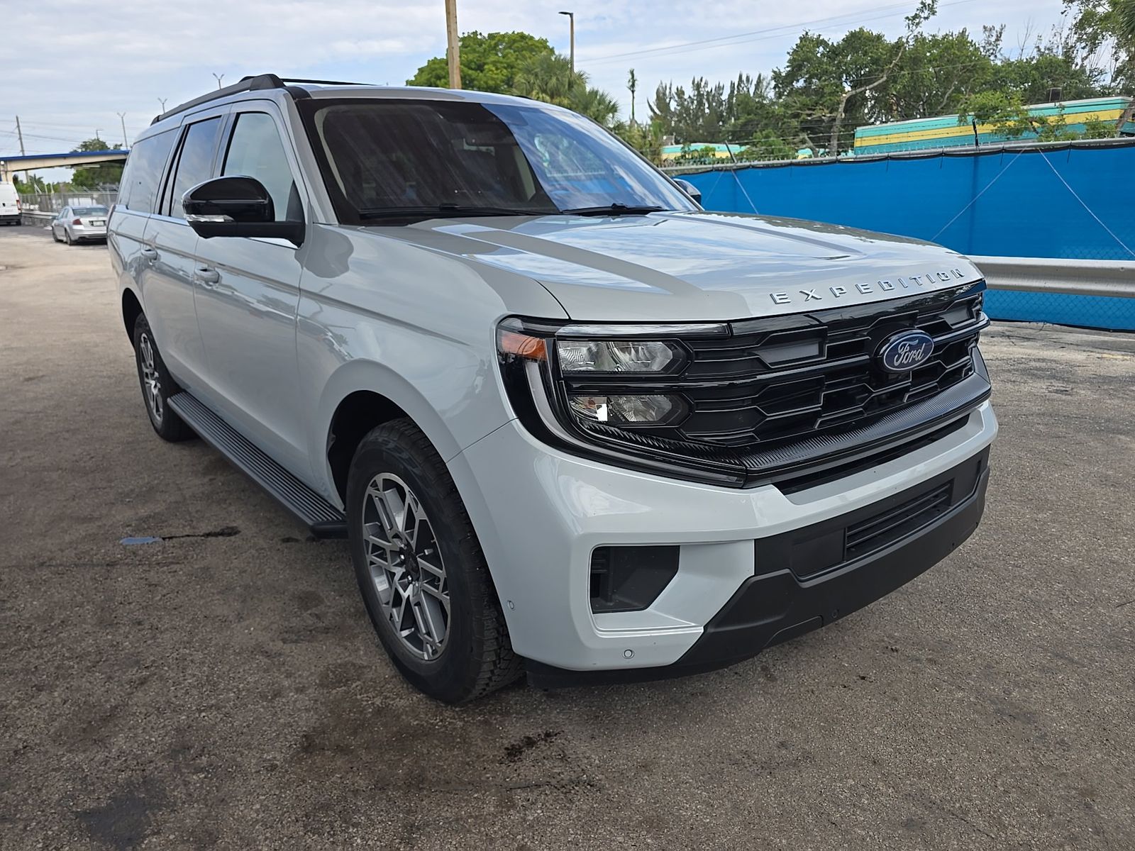 FORD EXPEDITION MAX - 4