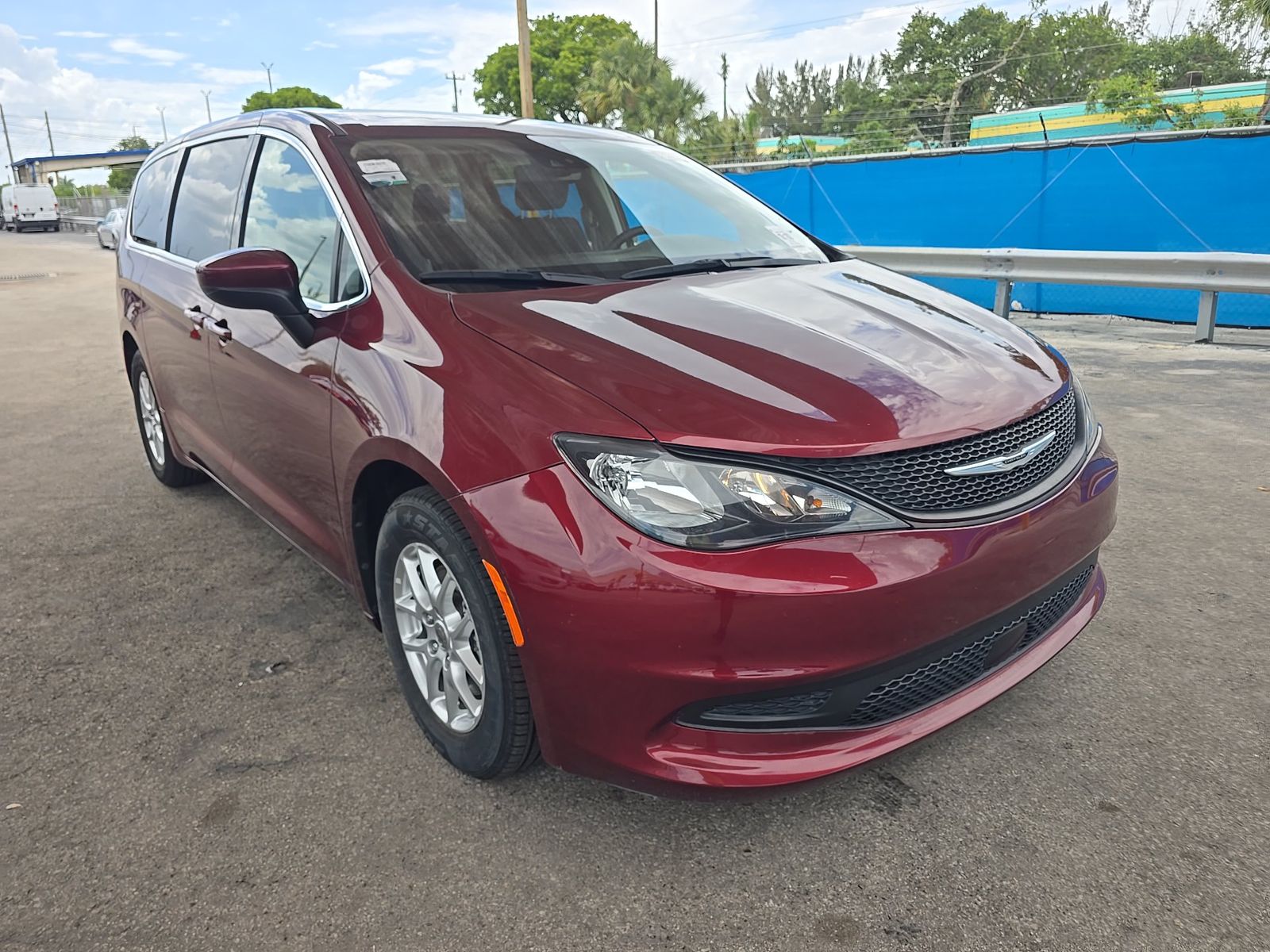 CHRYSLER VOYAGER - 4