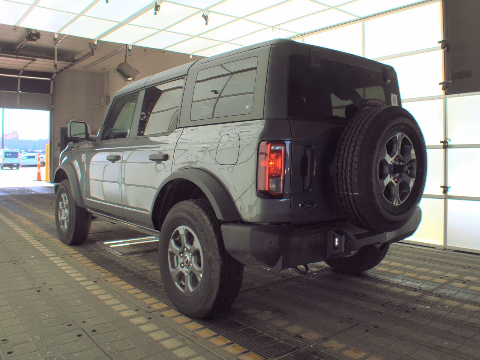 FORD BRONCO - 7