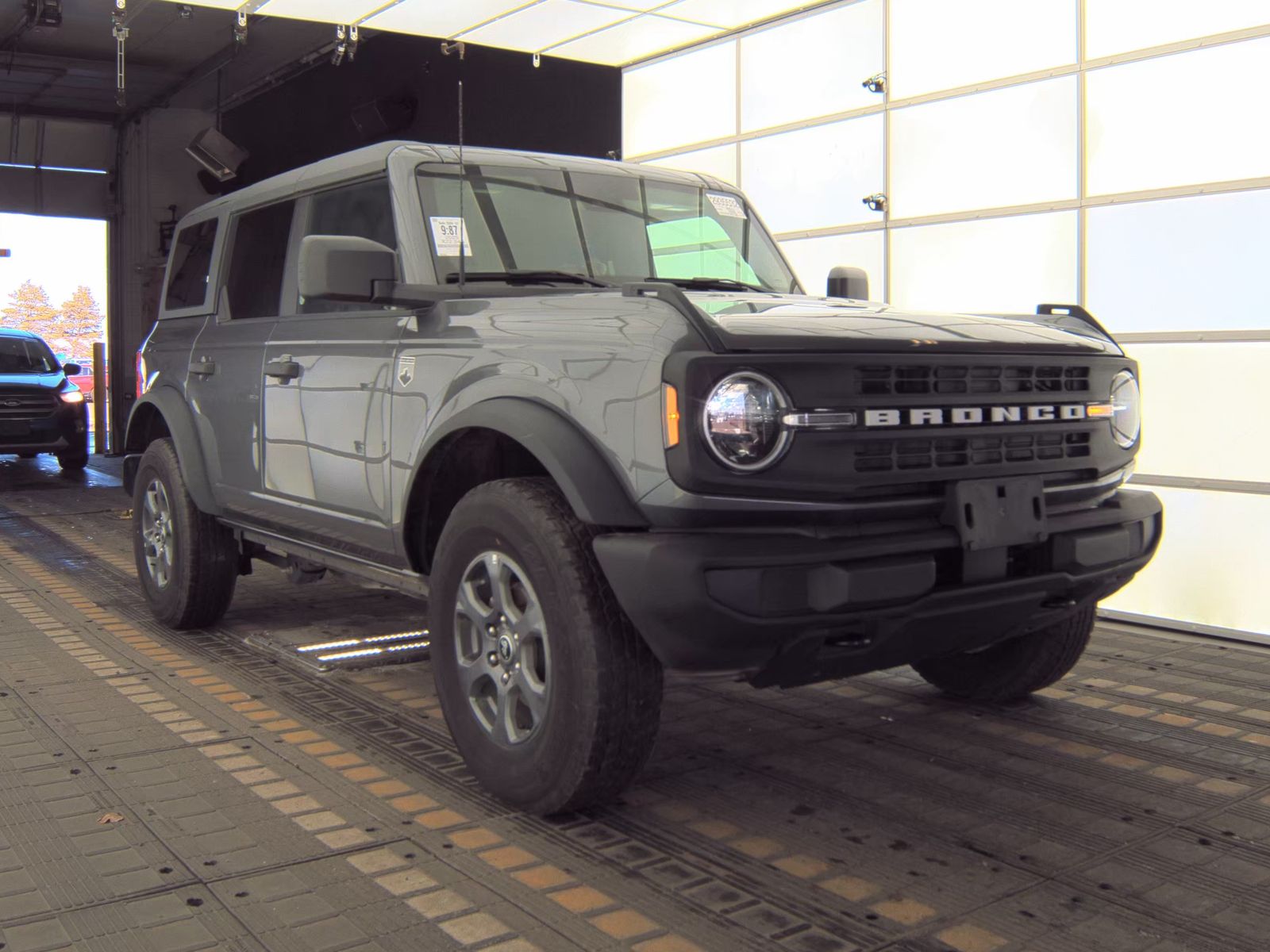 FORD BRONCO - 4