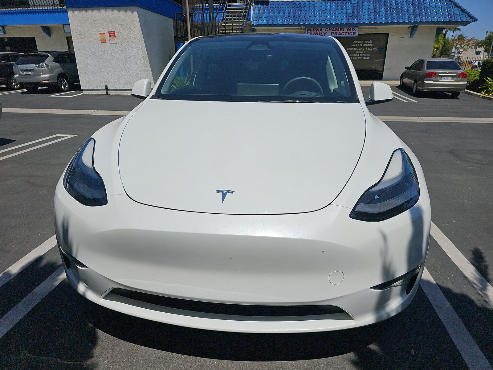 TESLA MODEL Y - 3
