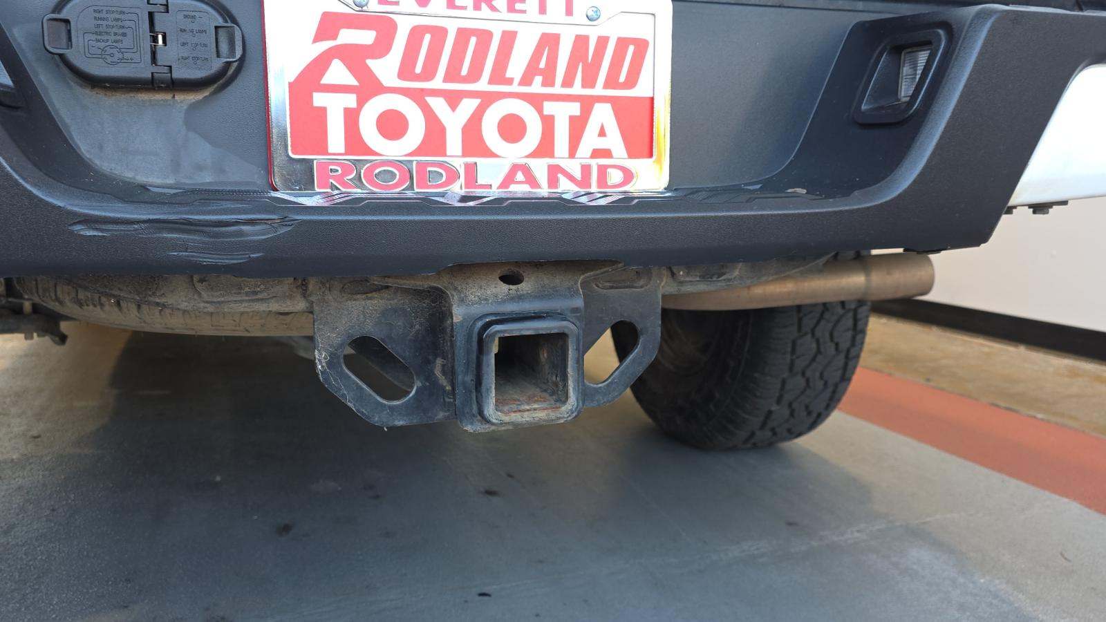 2021 Toyota Tacoma SR AWD