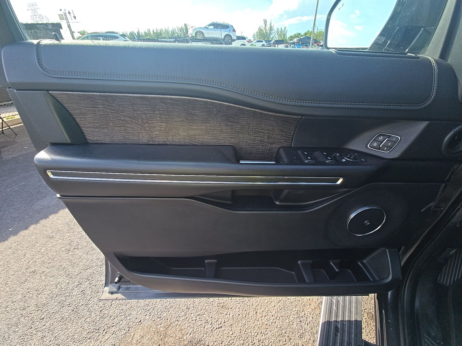 FORD EXPEDITION - 10