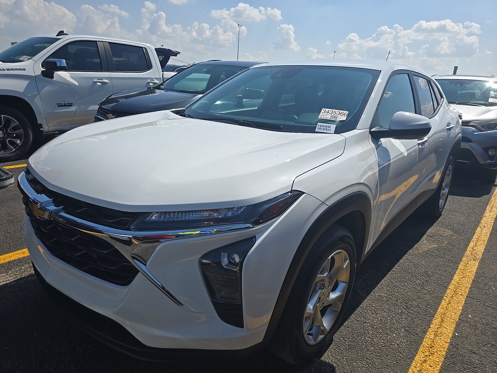 CHEVROLET TRAX - 1