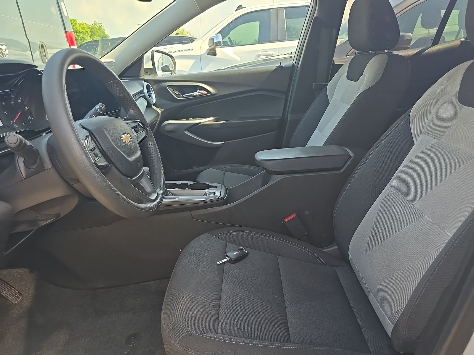 CHEVROLET TRAX - 8