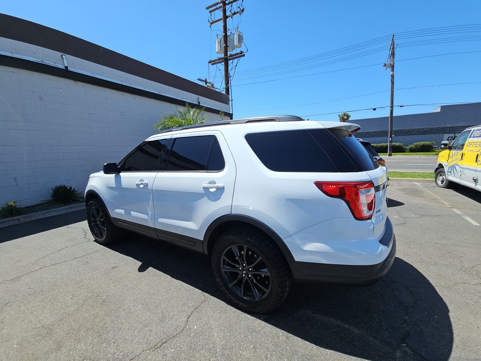 FORD EXPLORER - 7