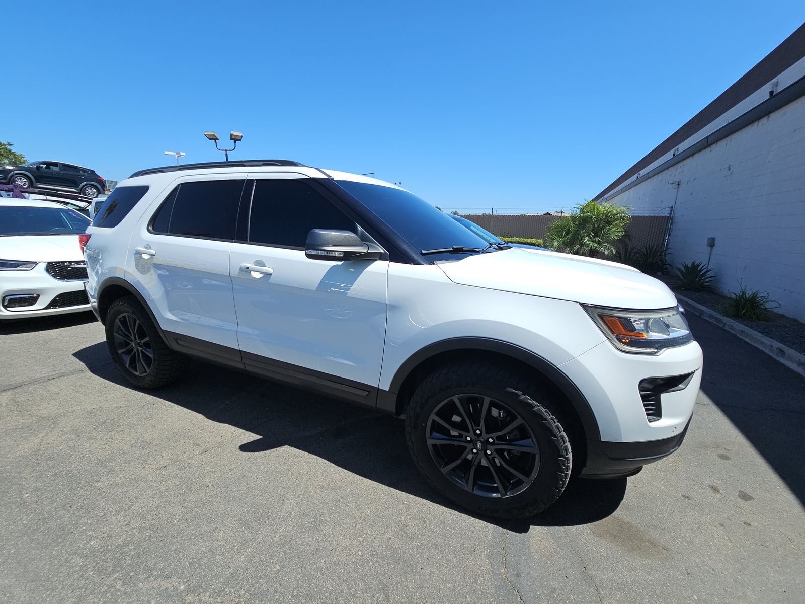 FORD EXPLORER - 4
