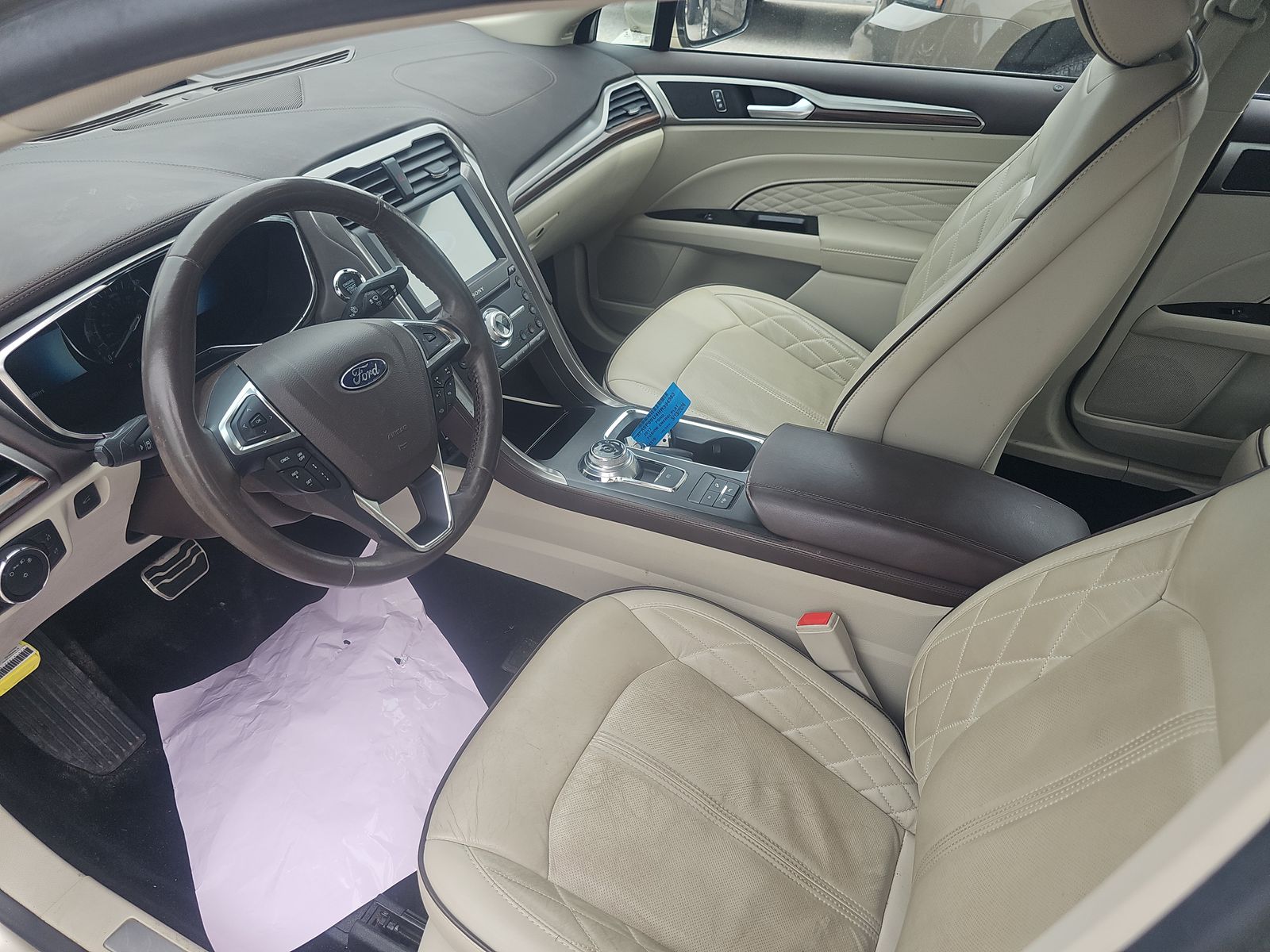 FORD FUSION - 8