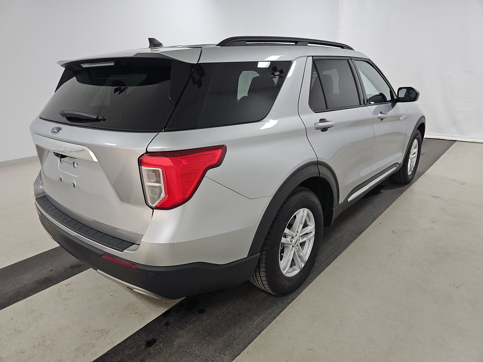 FORD EXPLORER - 5