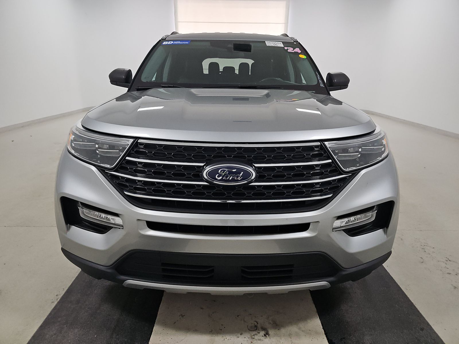 FORD EXPLORER - 3
