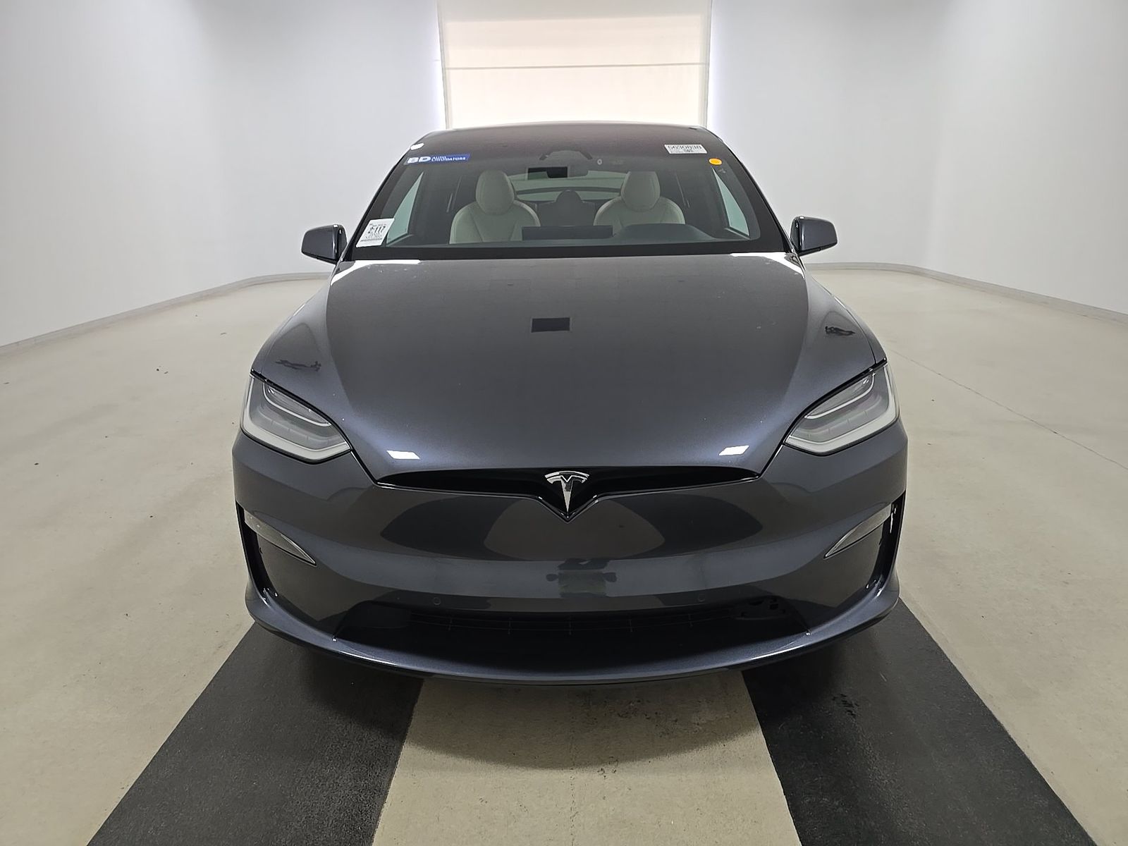 TESLA MODEL X - 3