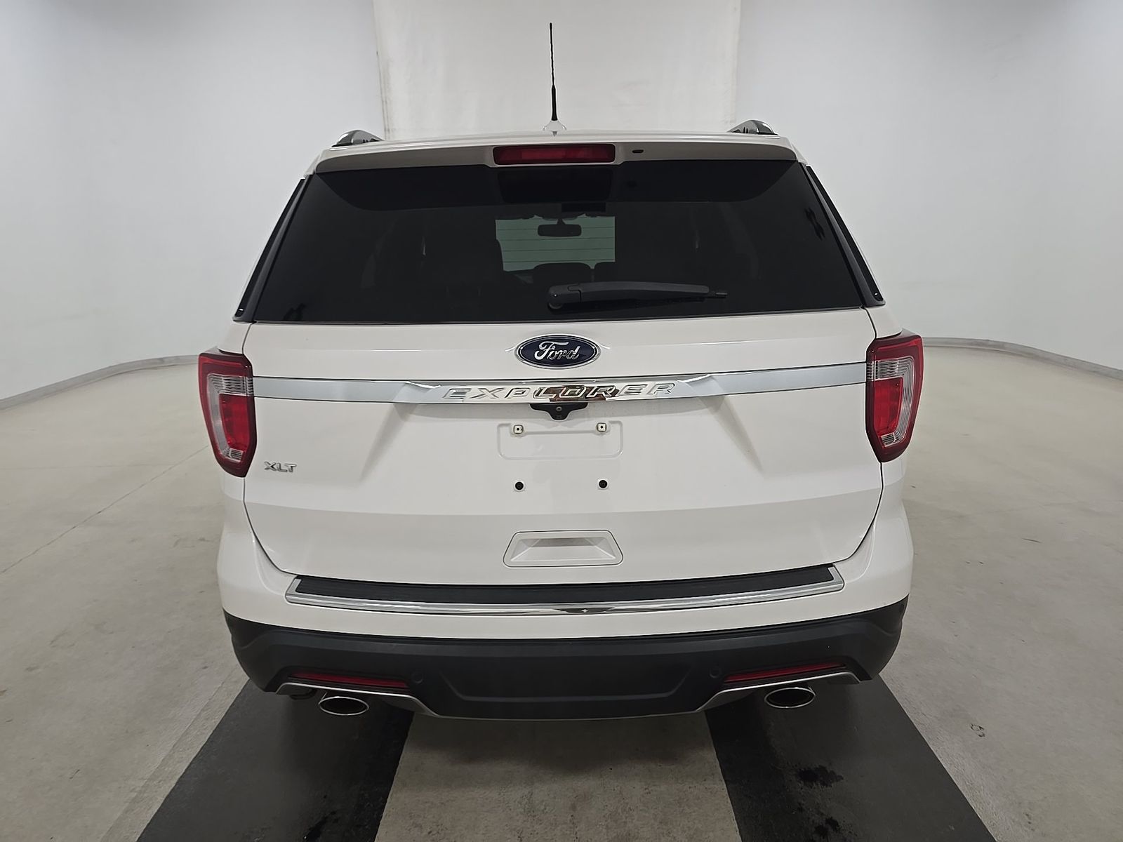 FORD EXPLORER - 6