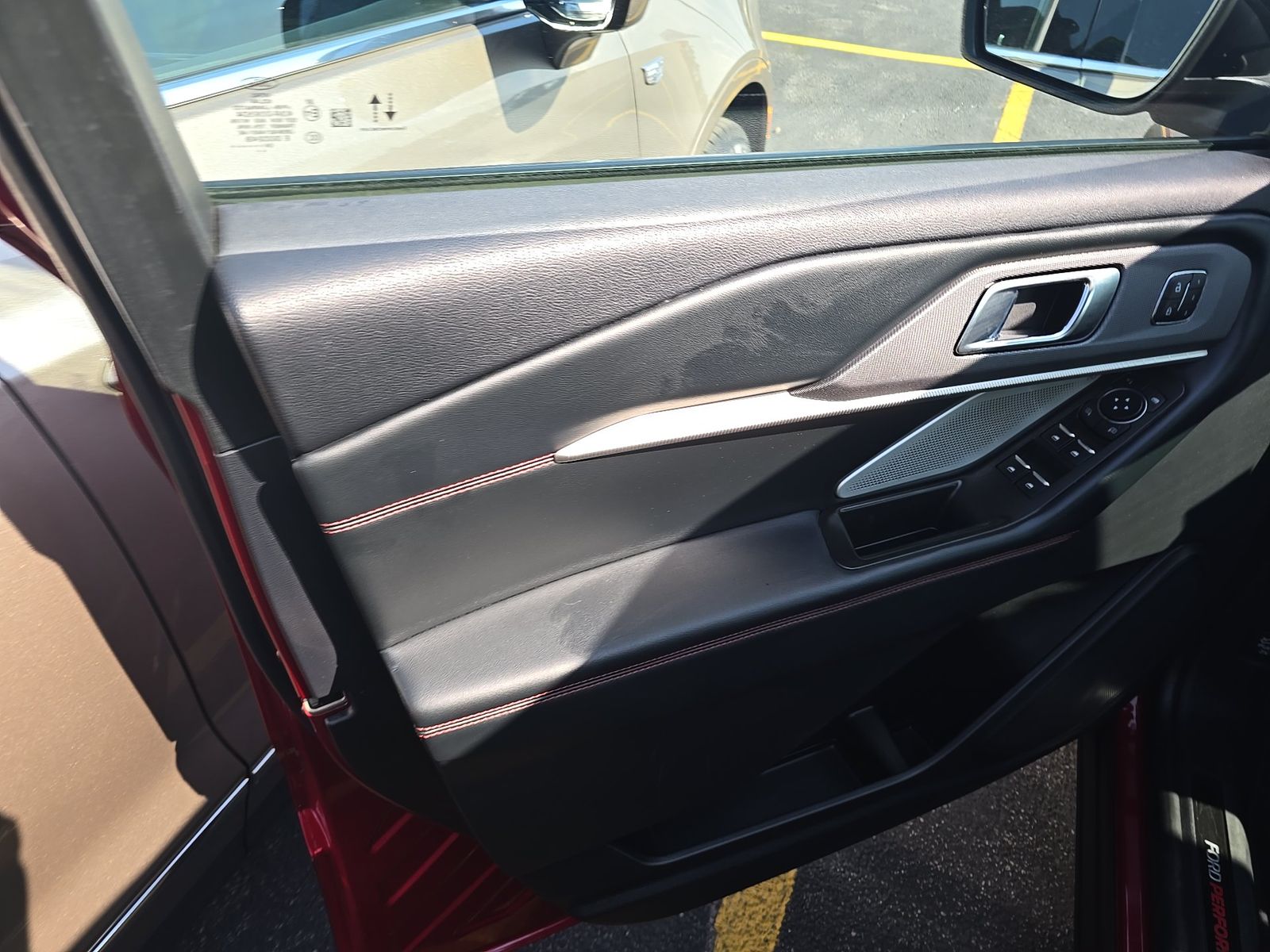 FORD EXPLORER - 10
