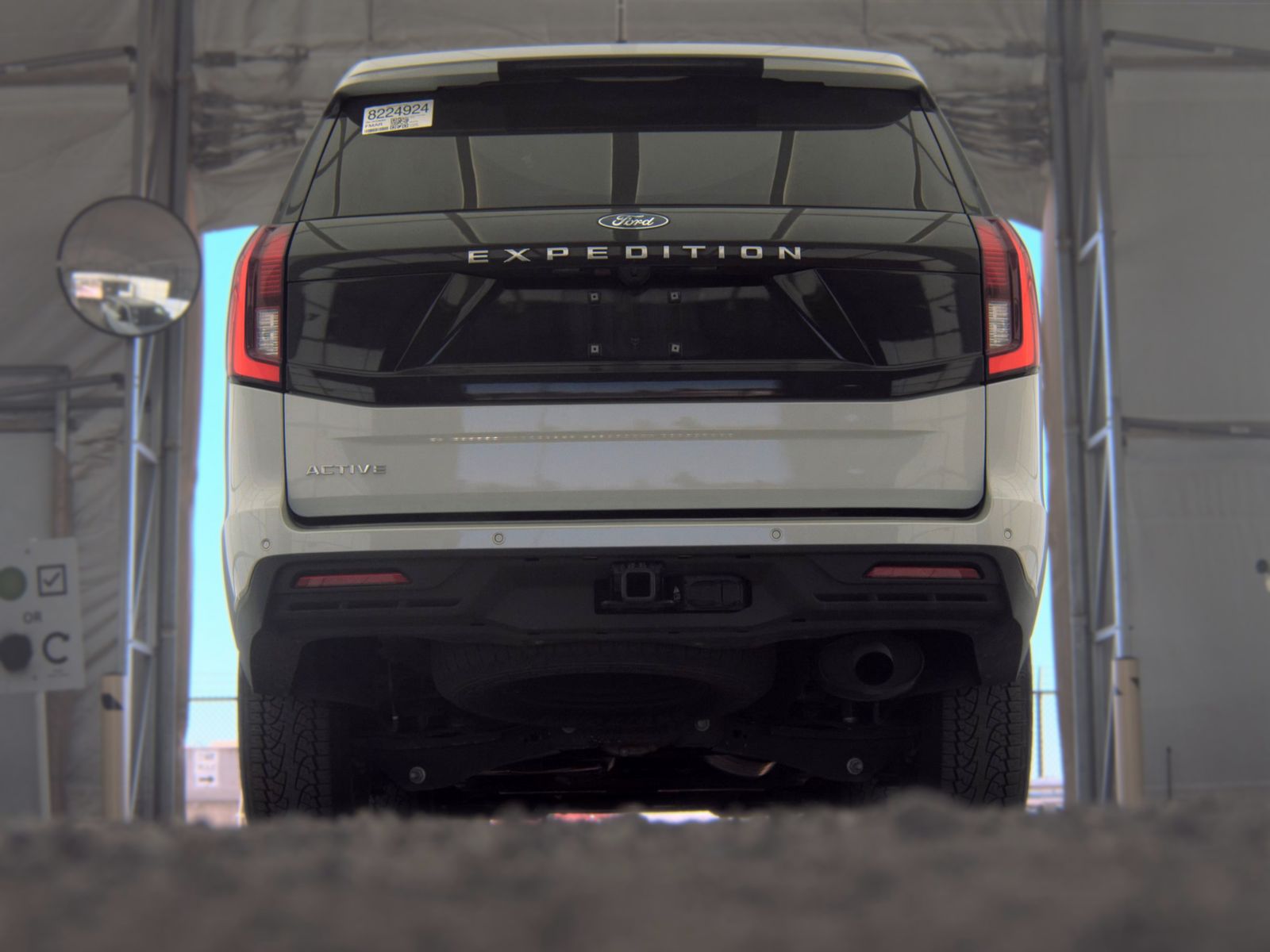 FORD EXPEDITION - 8