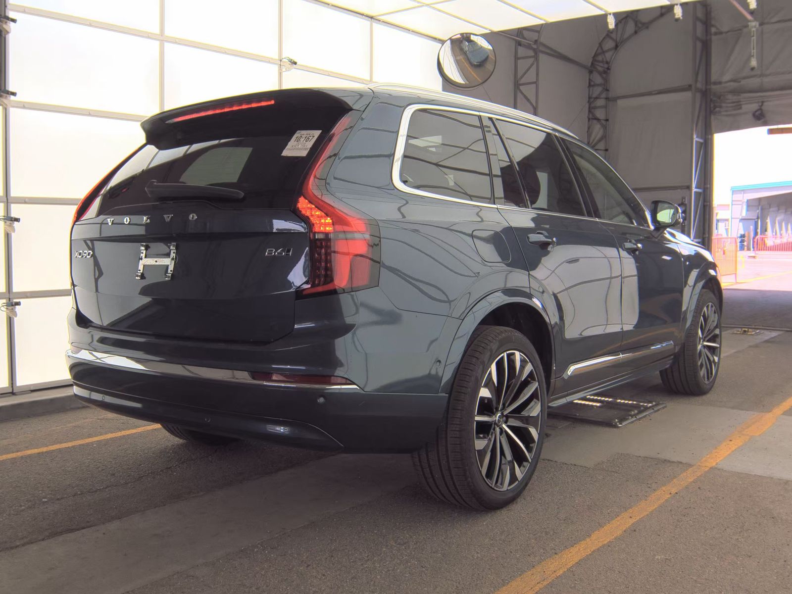 2025 Volvo XC90 B6 Plus FWD