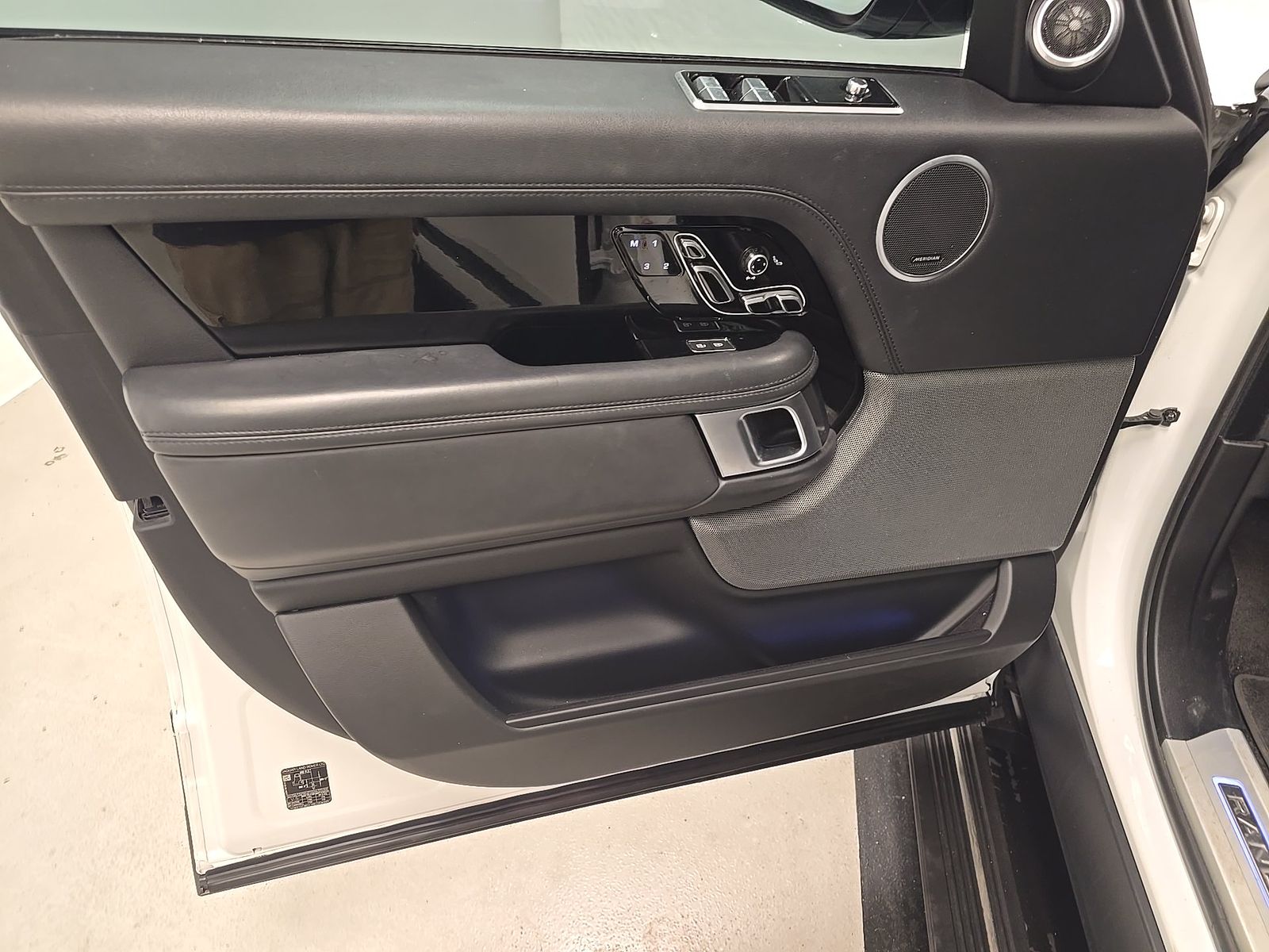 LAND ROVER RANGE ROVER - 10