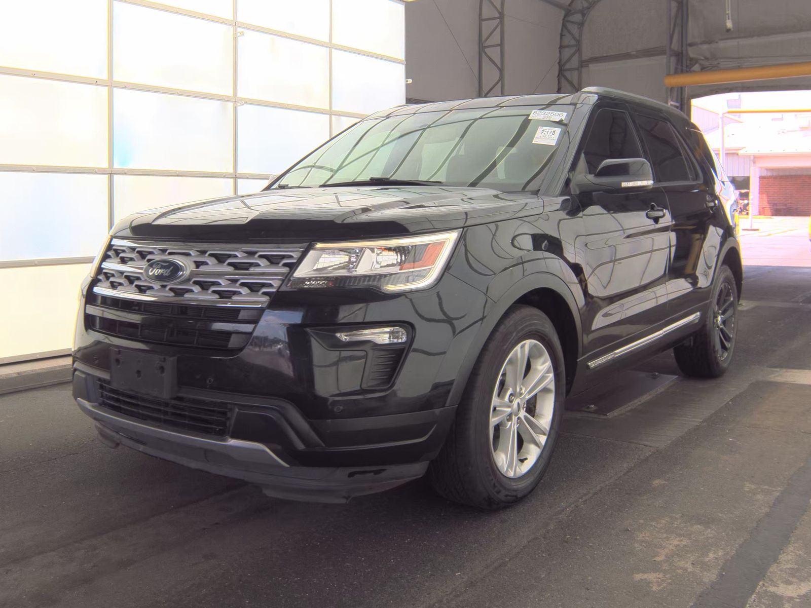 FORD EXPLORER - 1