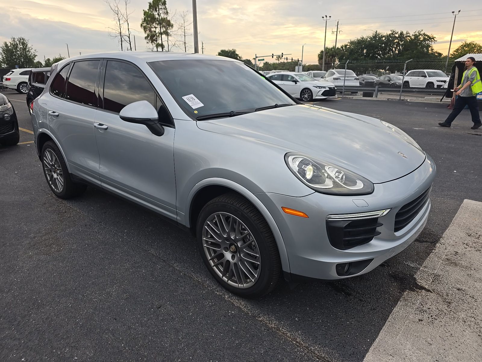 PORSCHE CAYENNE - 4