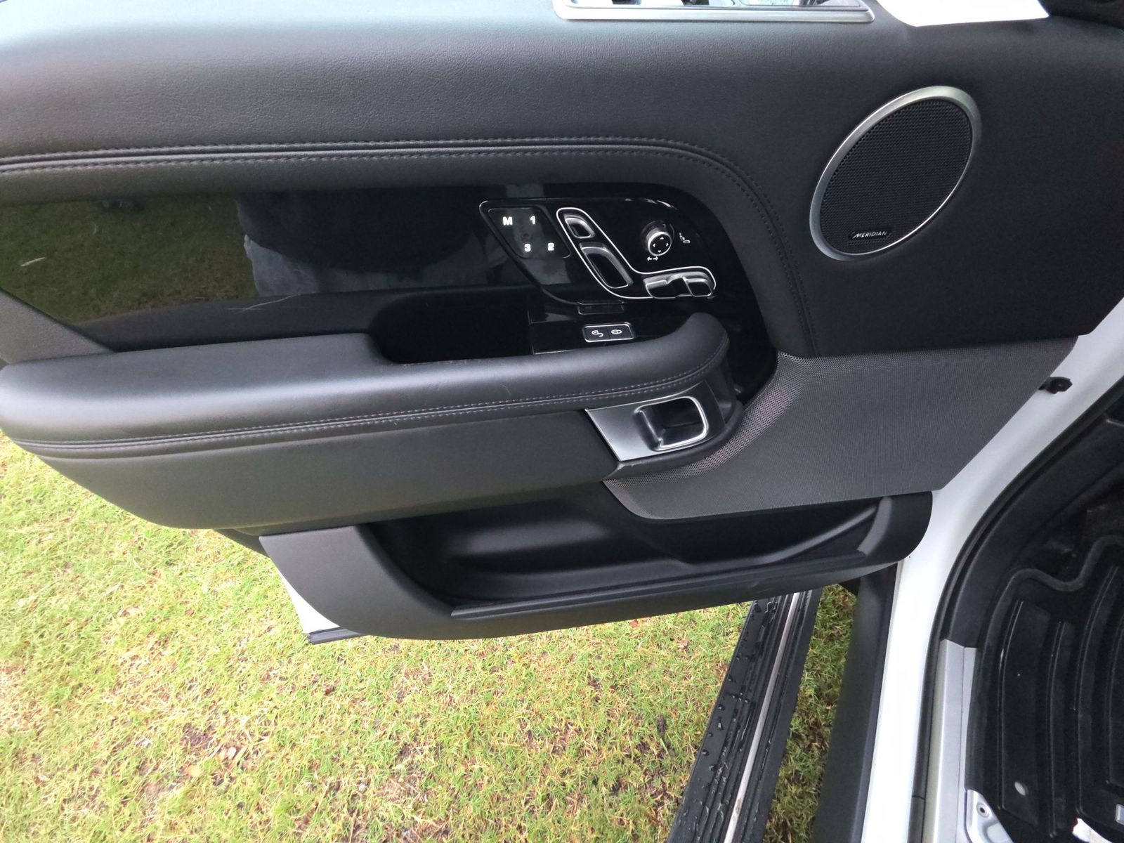 LAND ROVER RANGE ROVER - 10