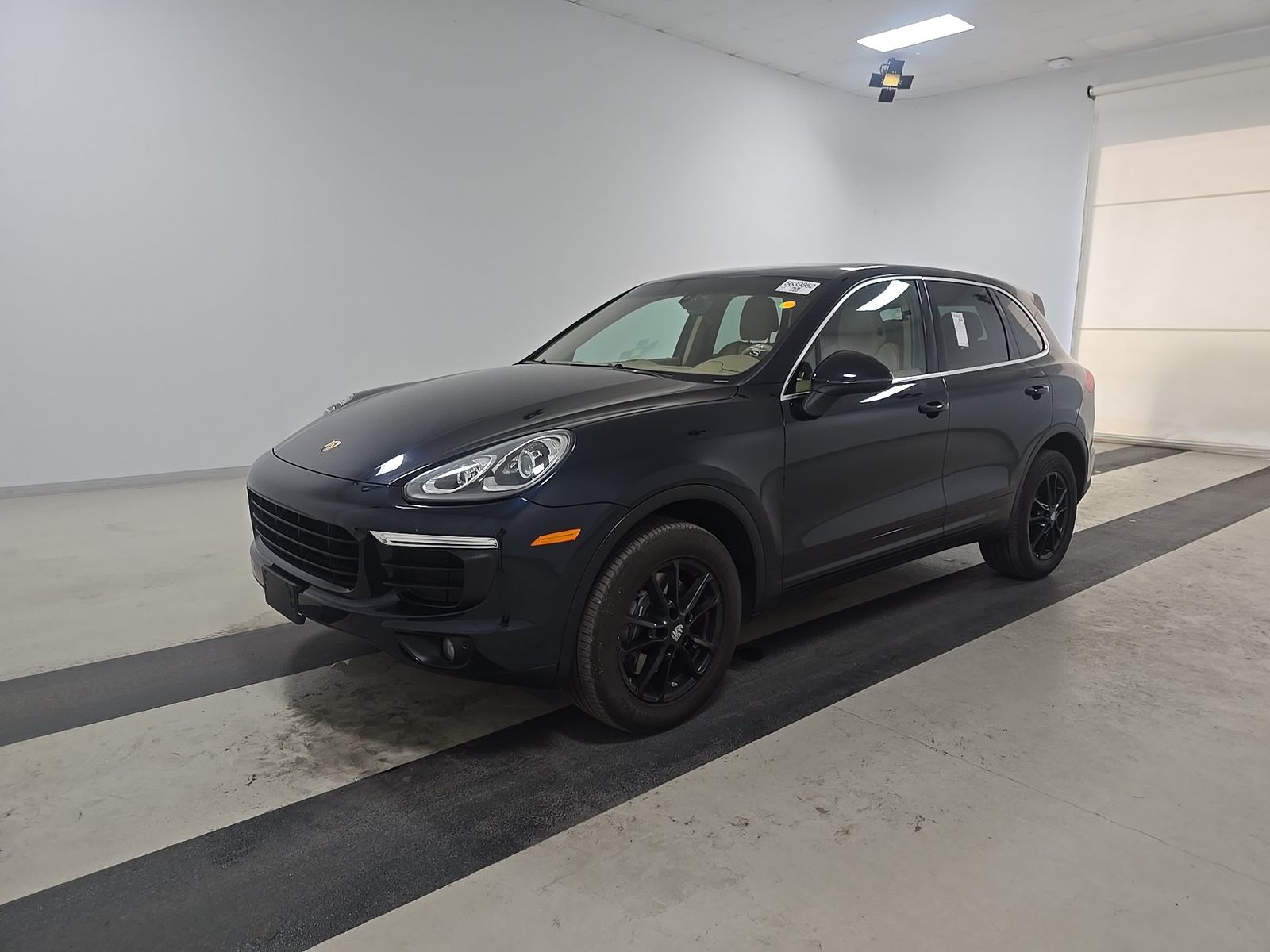 PORSCHE CAYENNE - 1