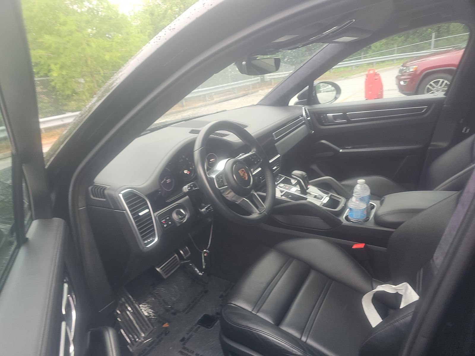 PORSCHE CAYENNE - 8