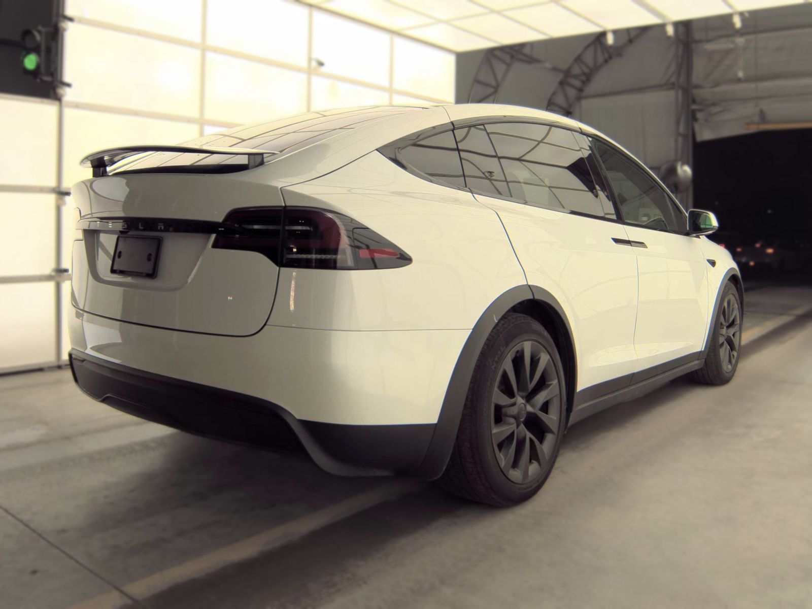TESLA MODEL X - 6