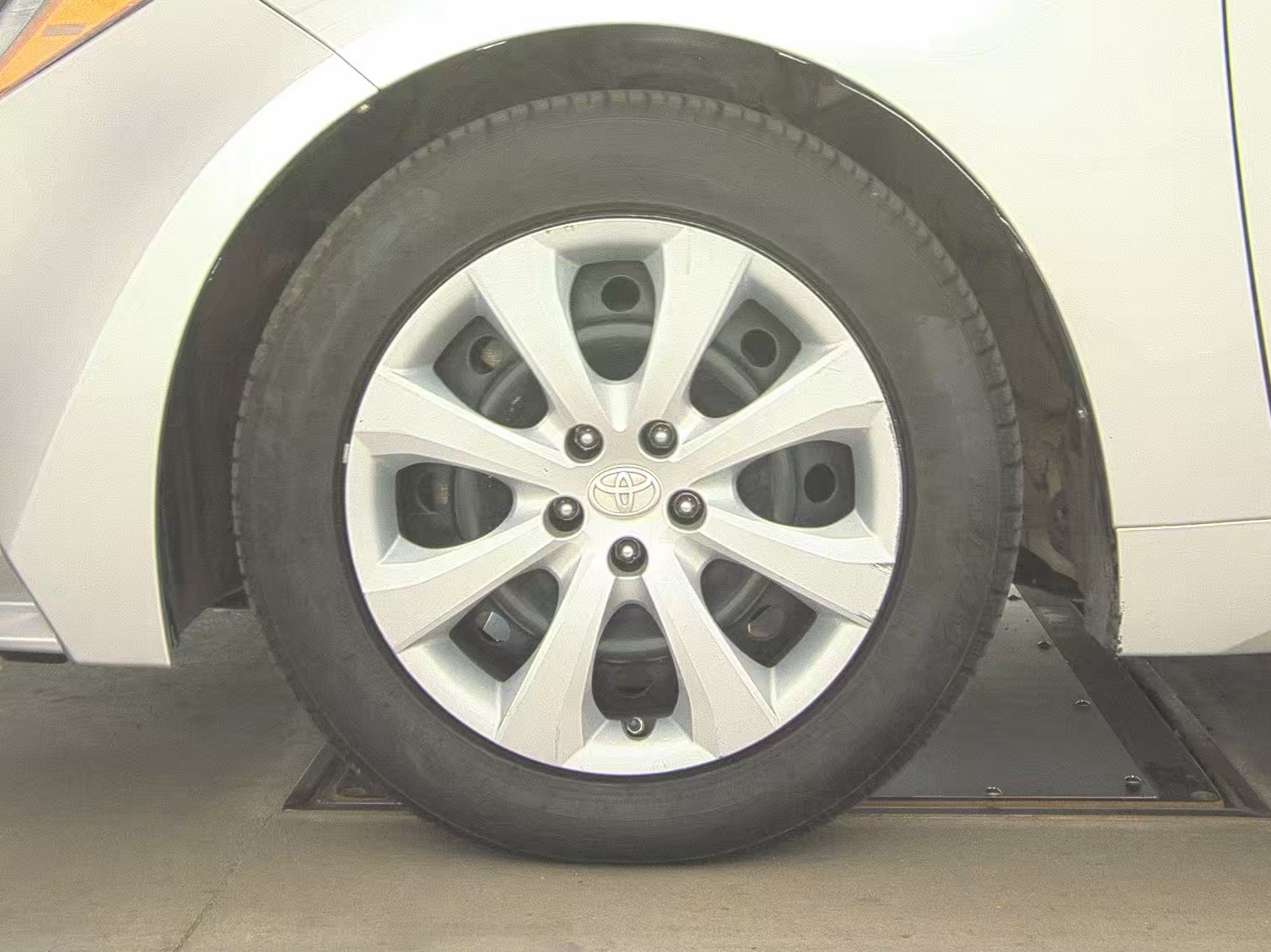 TOYOTA COROLLA - 10