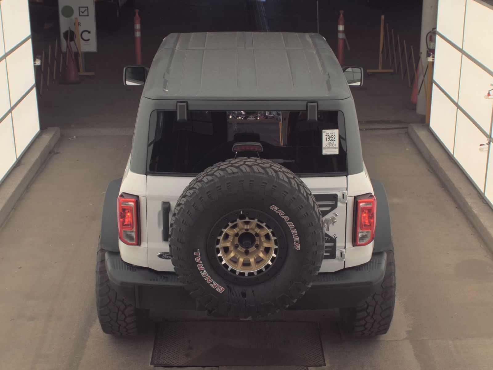 FORD BRONCO - 7