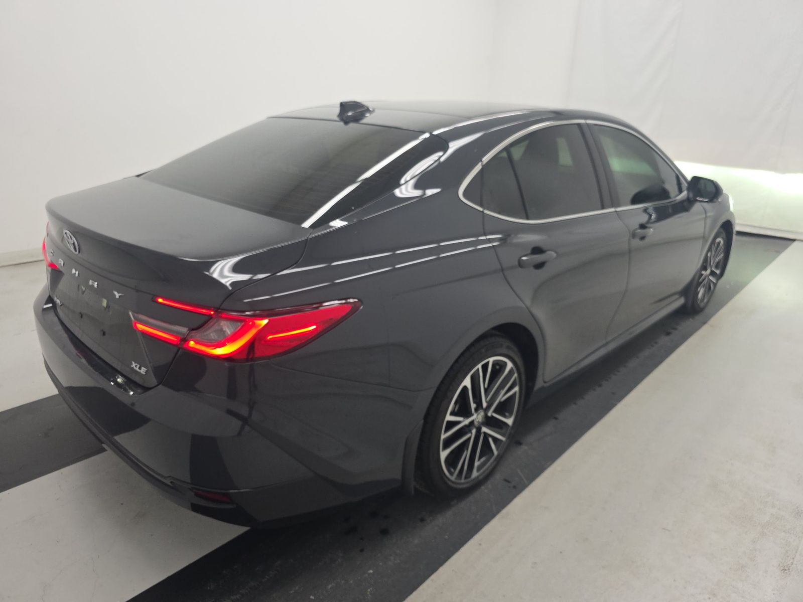 TOYOTA CAMRY - 5