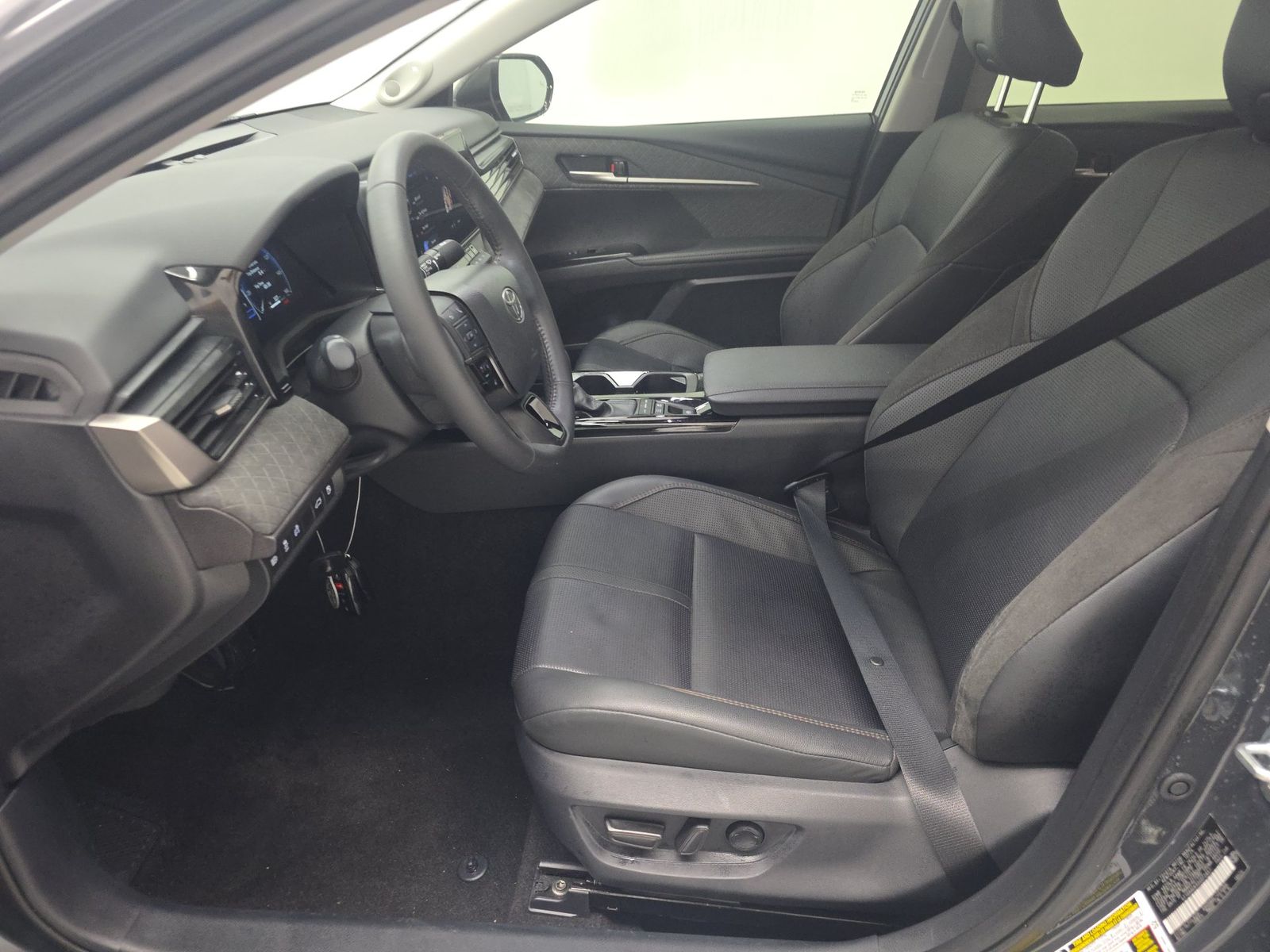 TOYOTA CAMRY - 8