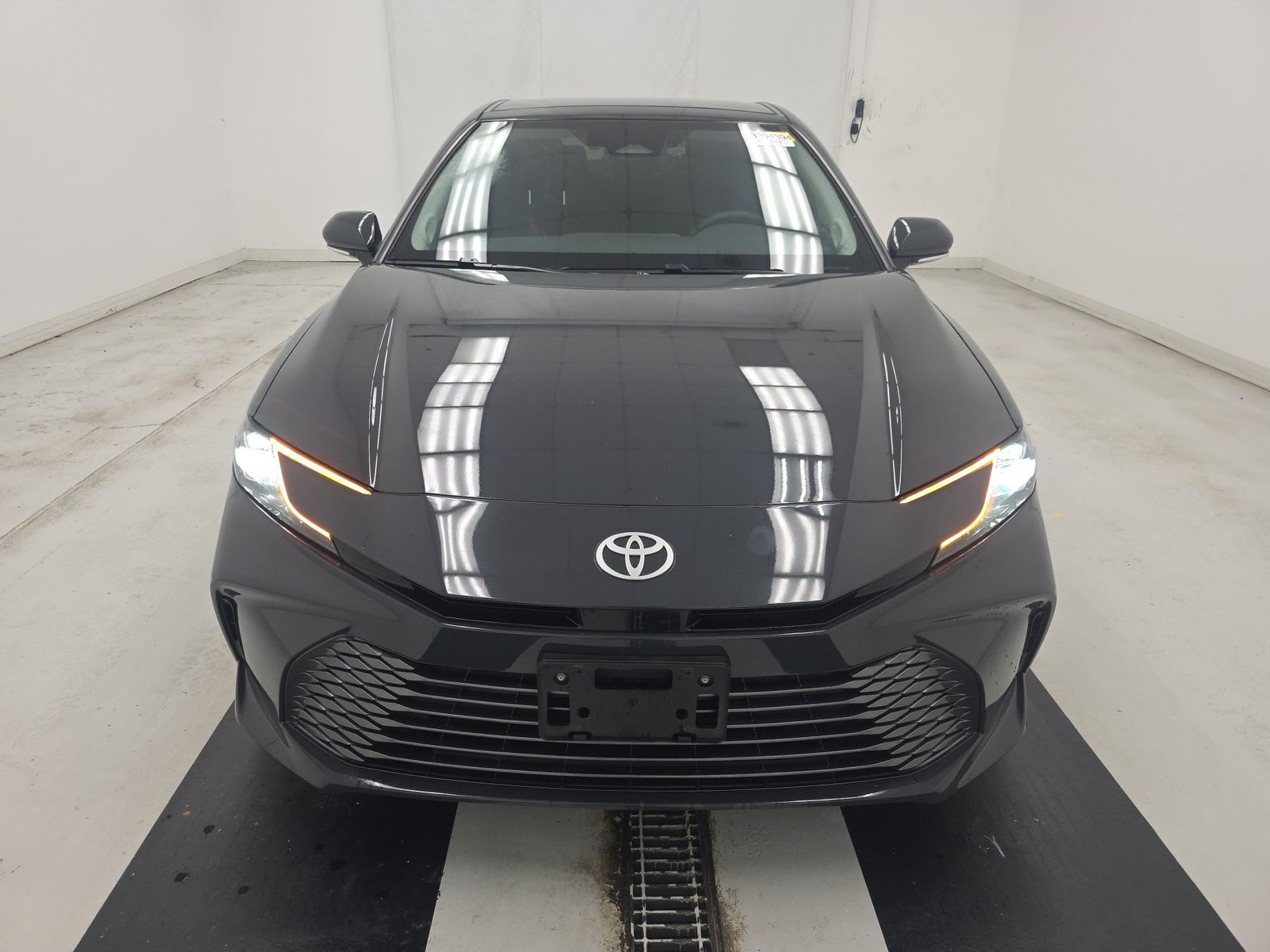 TOYOTA CAMRY - 3
