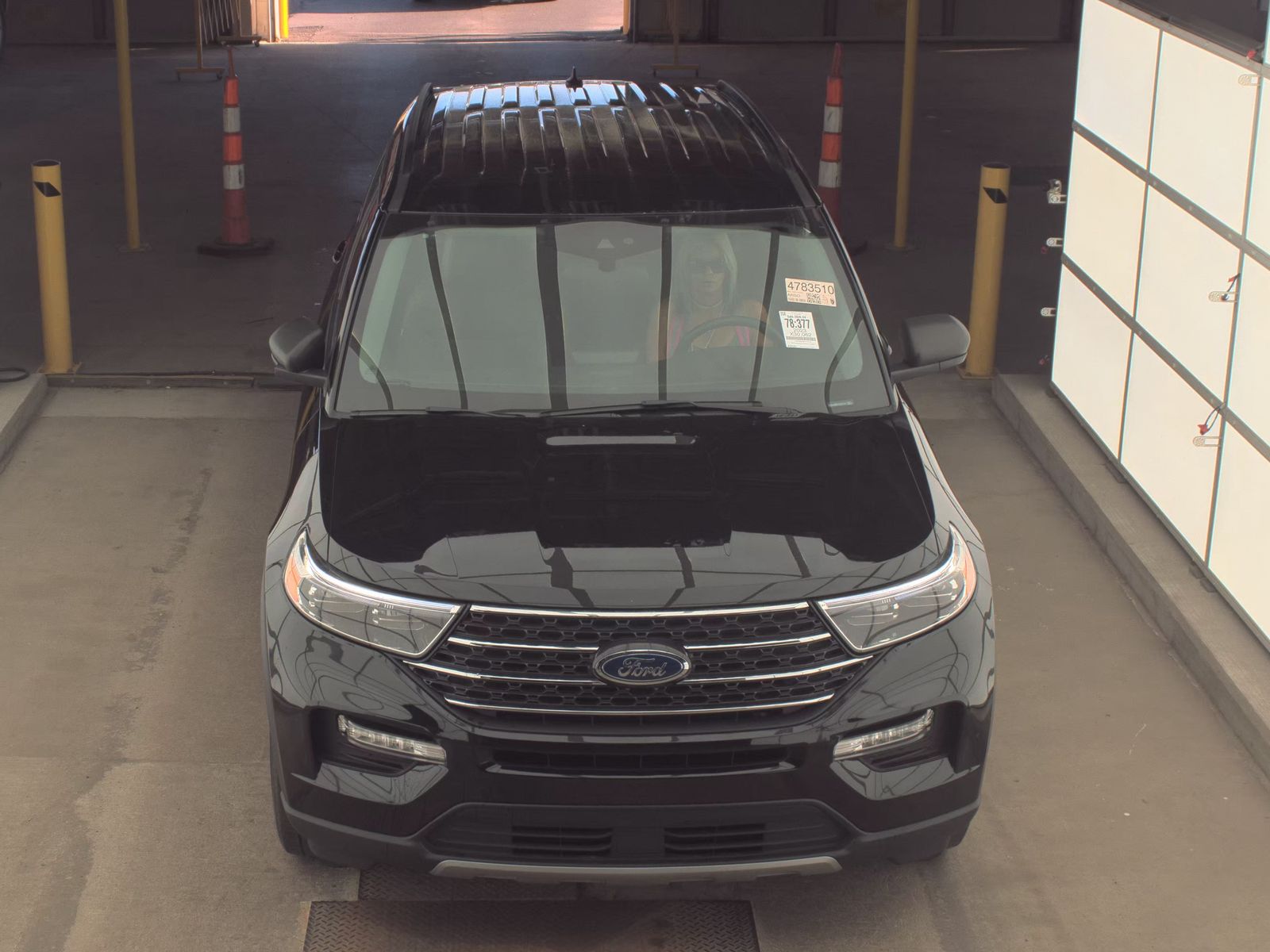 FORD EXPLORER - 3