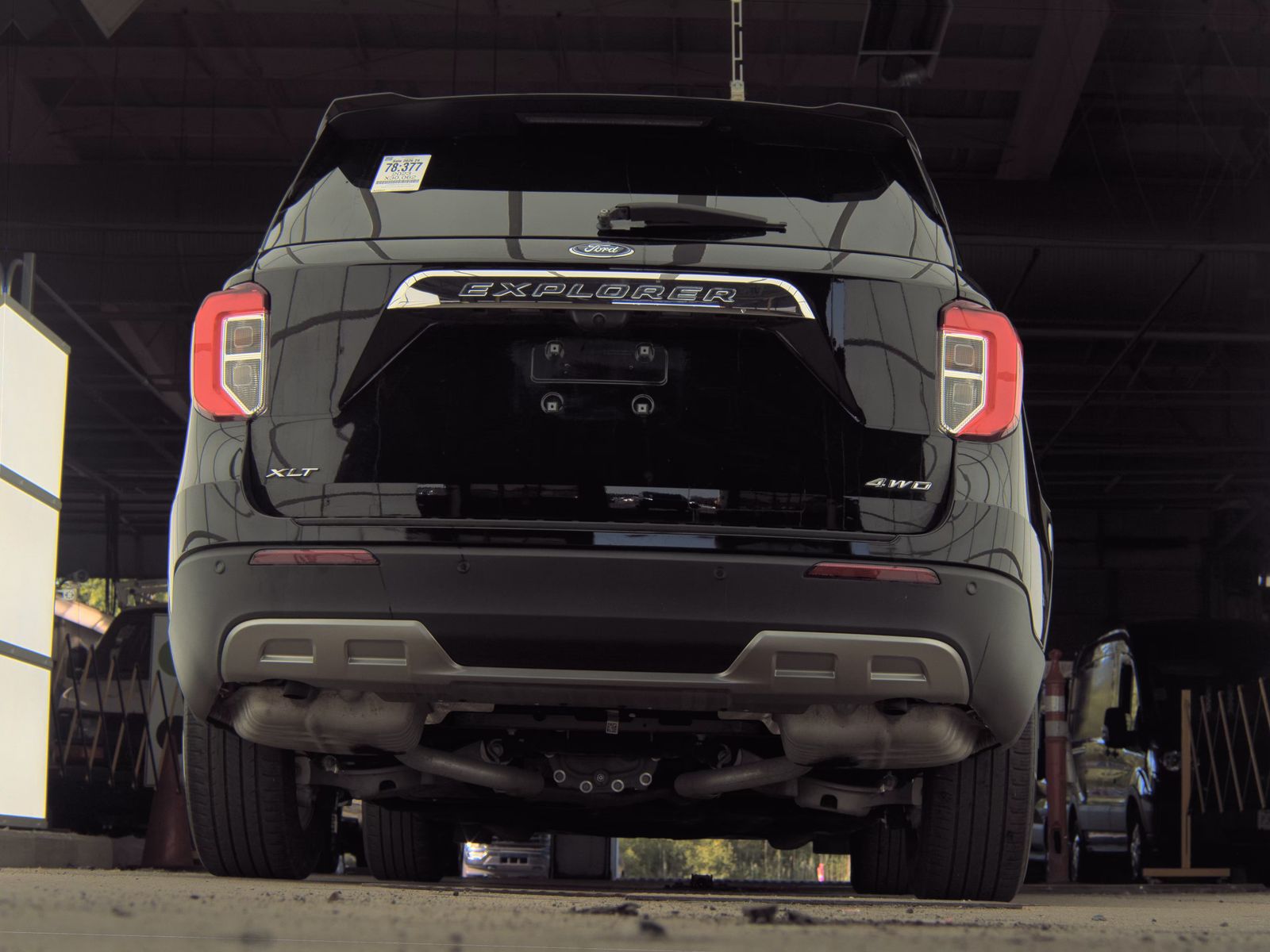 FORD EXPLORER - 8
