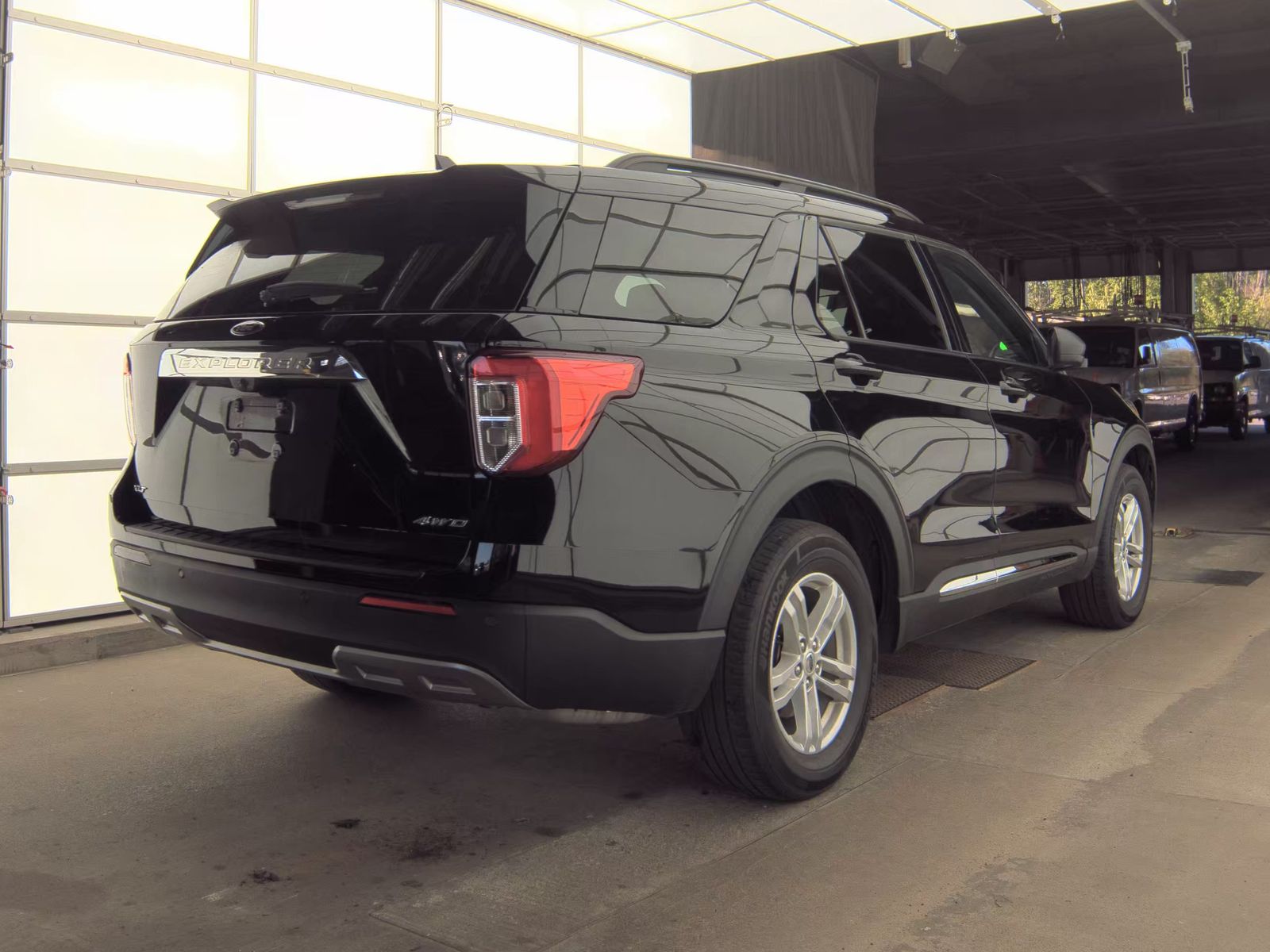 FORD EXPLORER - 6