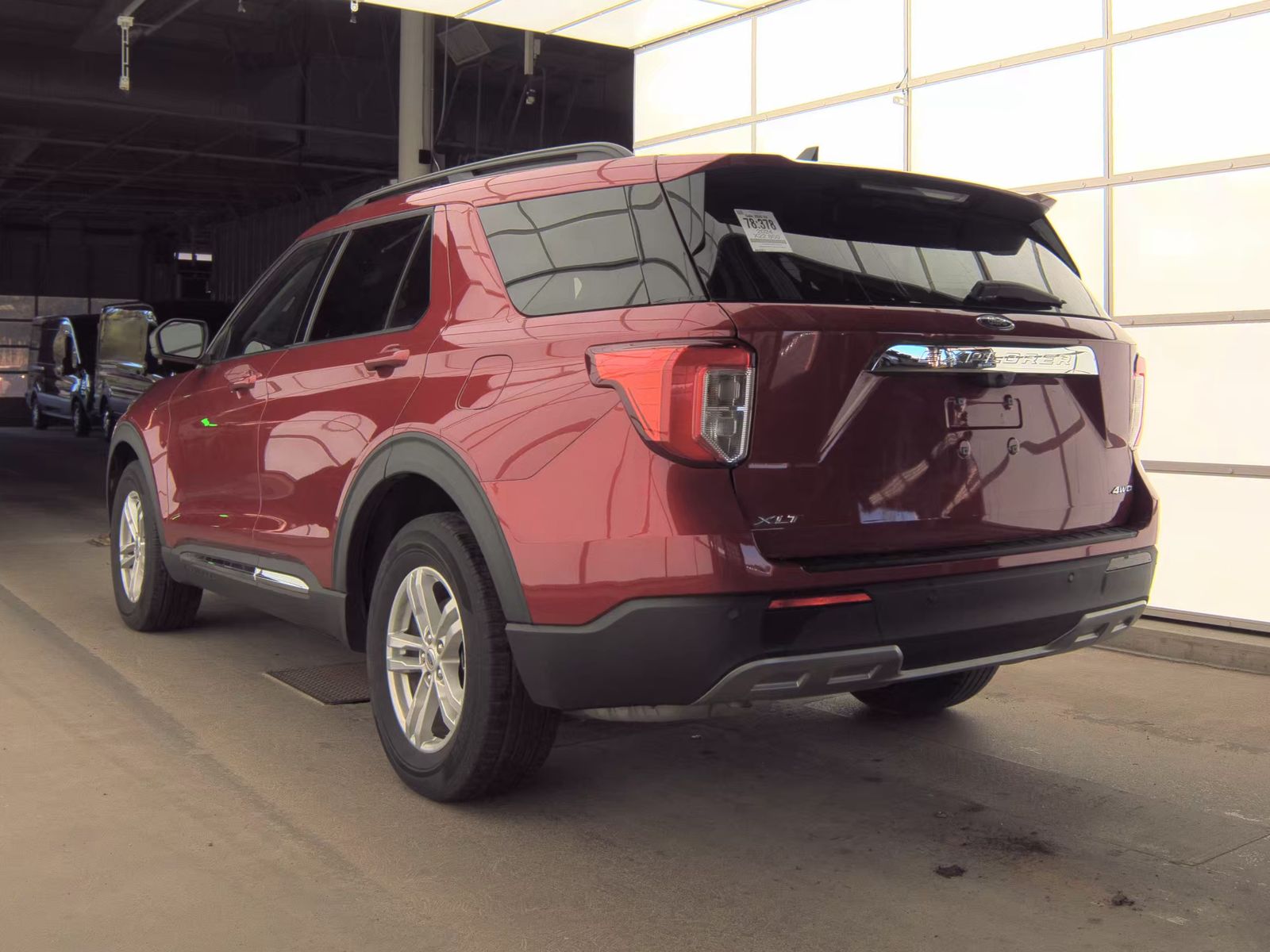 FORD EXPLORER - 9
