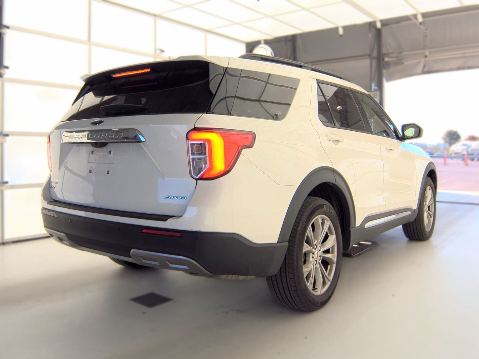 FORD EXPLORER - 6